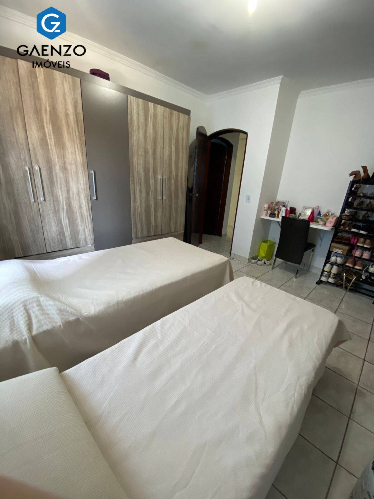 Casa à venda com 3 quartos, 400m² - Foto 25