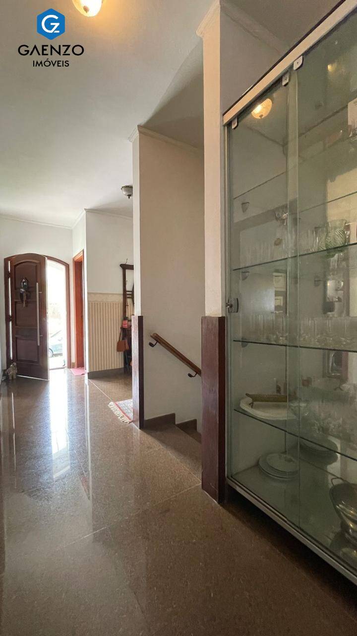 Casa de Condomínio à venda com 6 quartos, 420m² - Foto 4