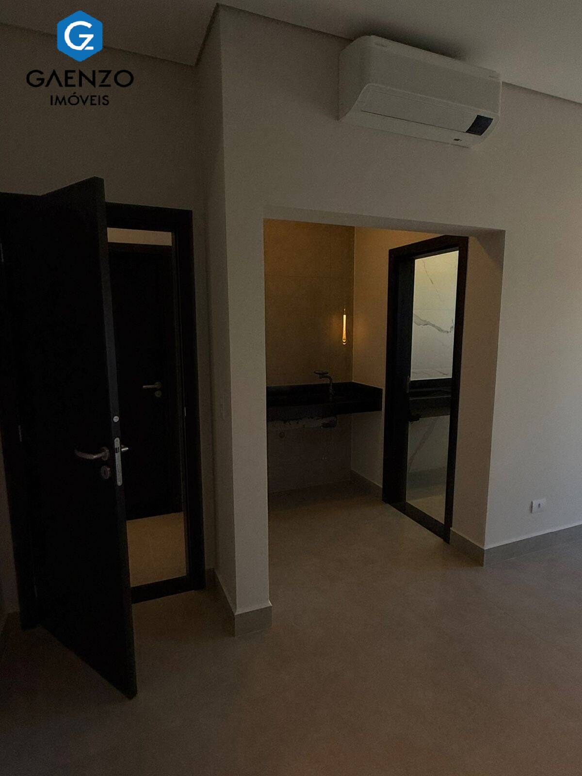 Casa à venda com 4 quartos, 259m² - Foto 8