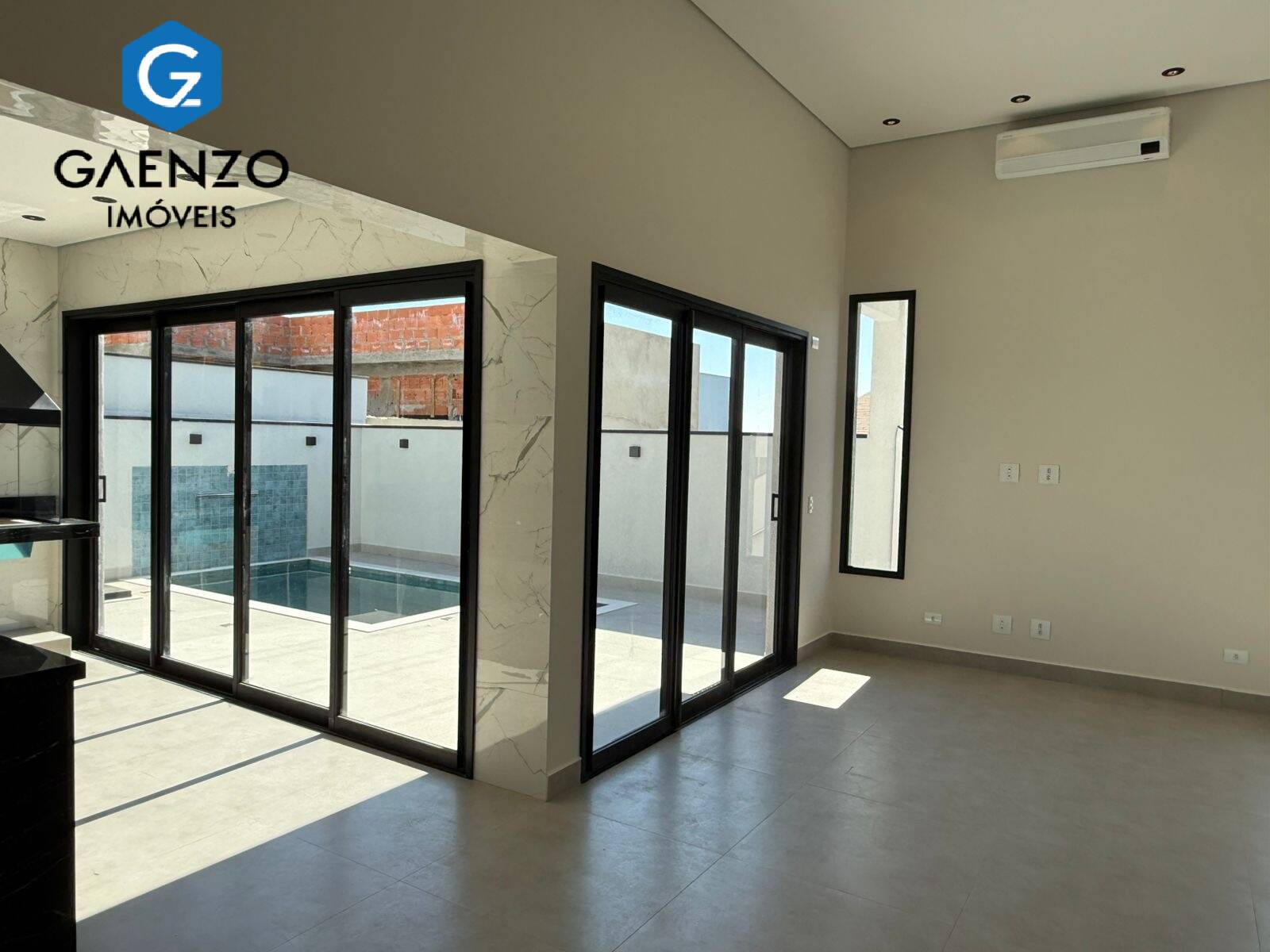Casa à venda com 4 quartos, 259m² - Foto 13