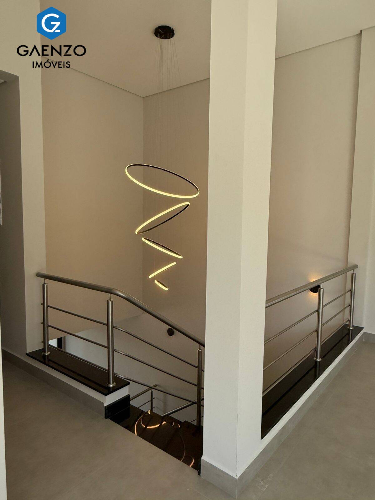 Casa à venda com 4 quartos, 259m² - Foto 15