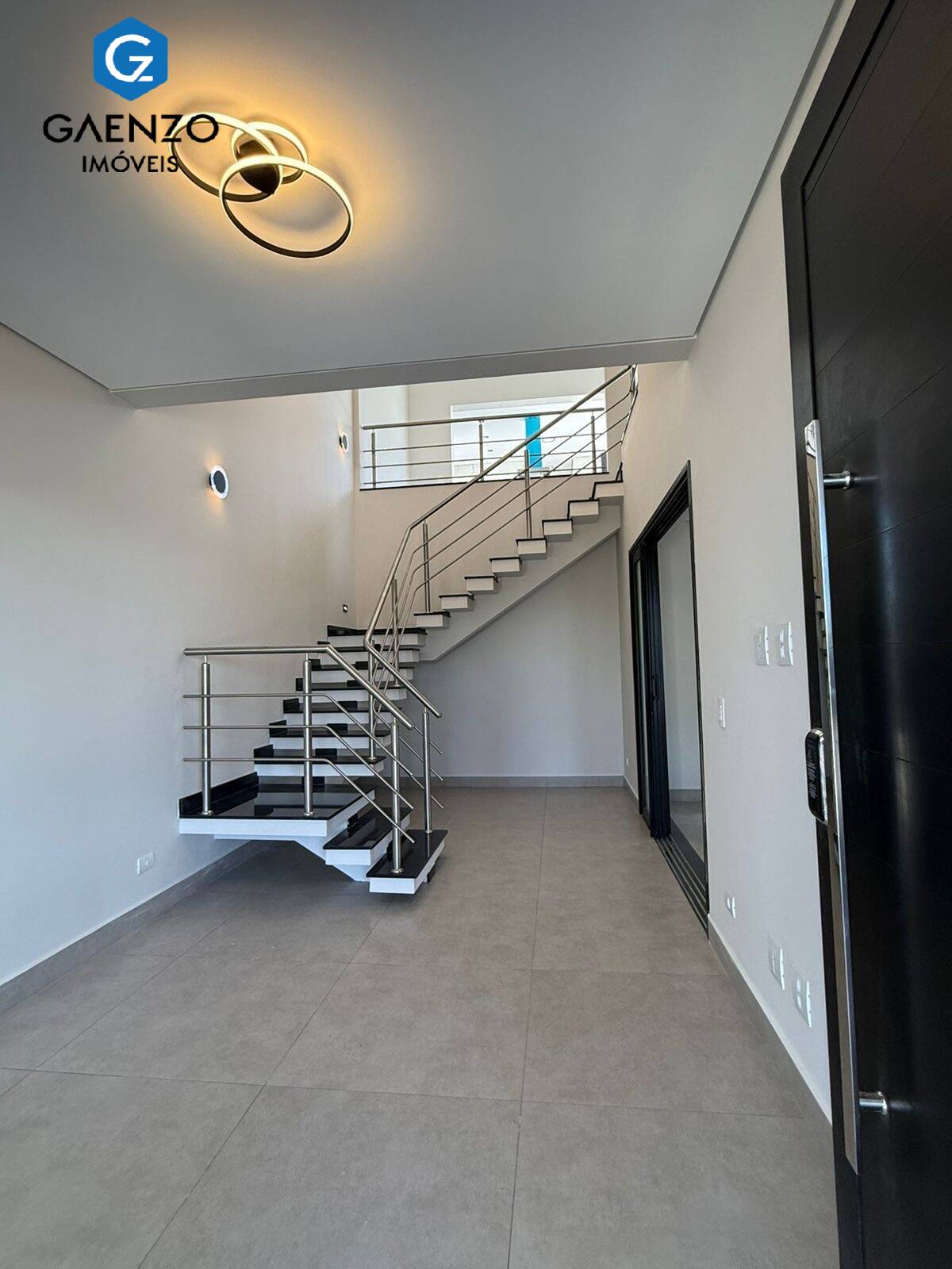 Casa à venda com 4 quartos, 259m² - Foto 18