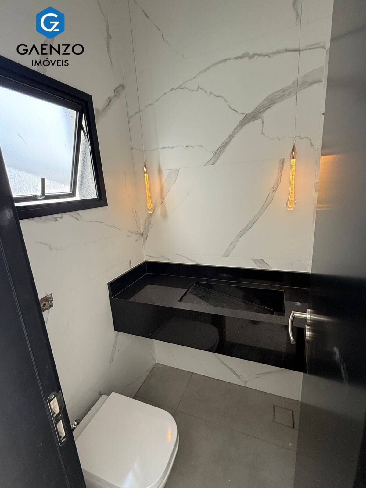 Casa à venda com 4 quartos, 259m² - Foto 22