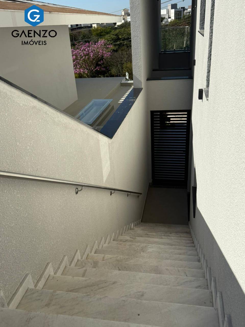 Casa à venda com 4 quartos, 259m² - Foto 24