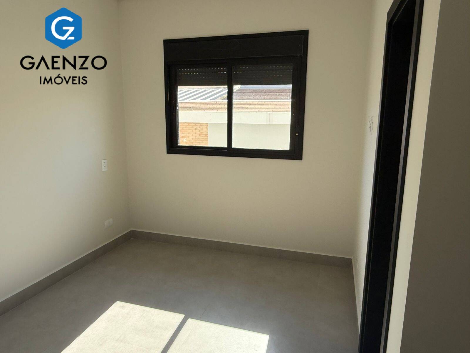 Casa à venda com 4 quartos, 259m² - Foto 27