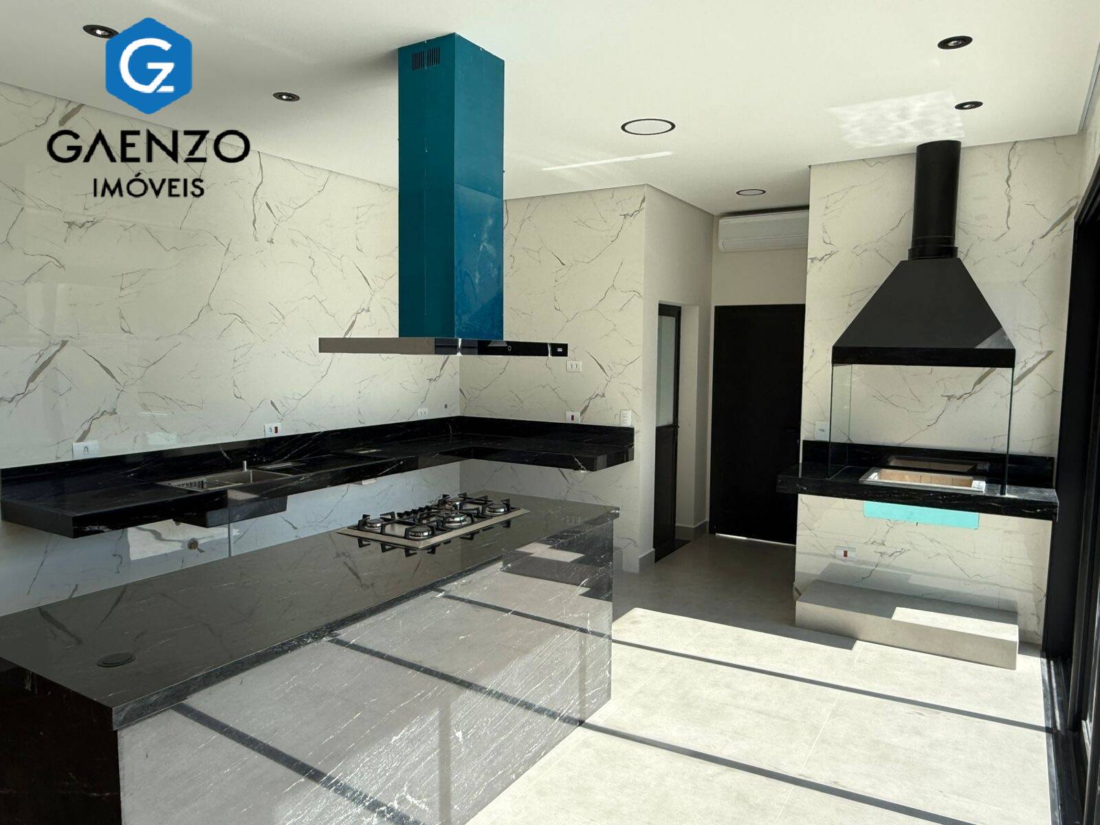 Casa à venda com 4 quartos, 259m² - Foto 26