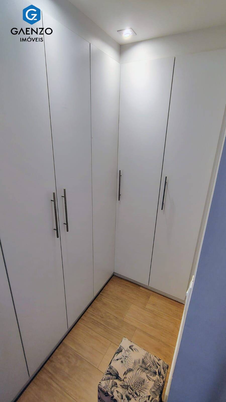Casa de Condomínio à venda com 3 quartos, 235m² - Foto 2