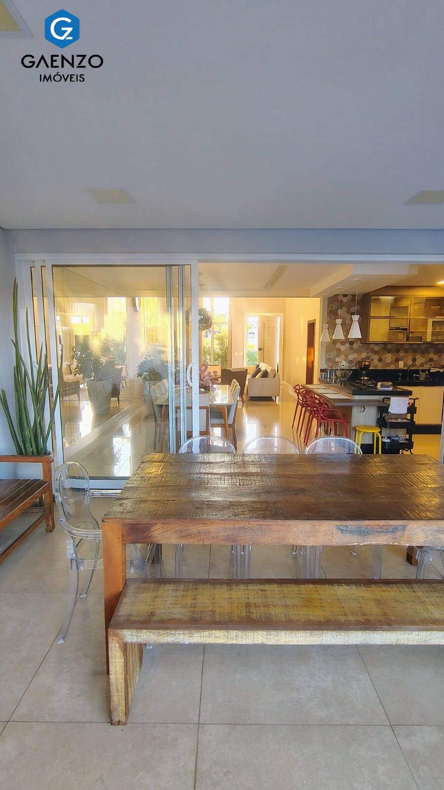 Casa de Condomínio à venda com 3 quartos, 235m² - Foto 32