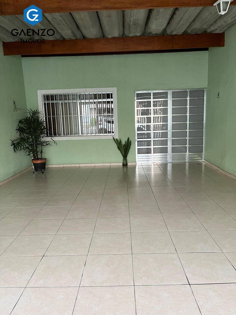 Casa, 3 quartos, 212 m² - Foto 1