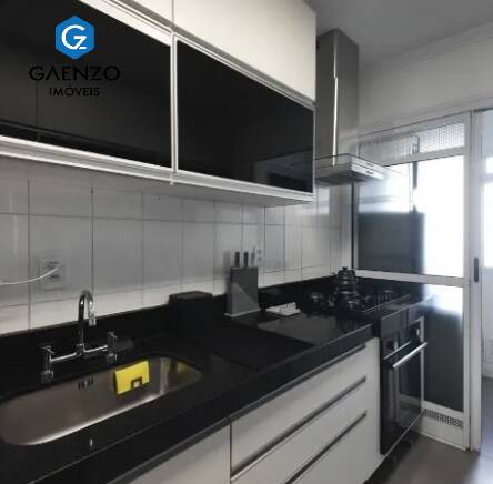 Apartamento à venda com 3 quartos, 80m² - Foto 18