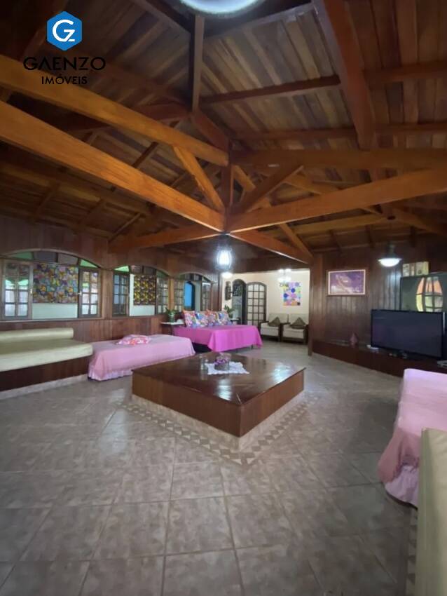 Chácara à venda com 5 quartos, 3181m² - Foto 9