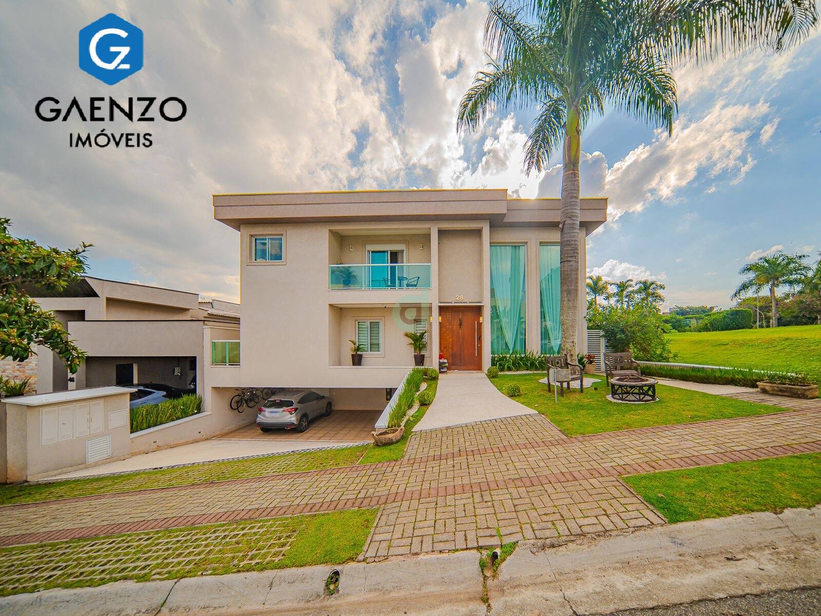 Casa, 5 quartos, 897 m² - Foto 1