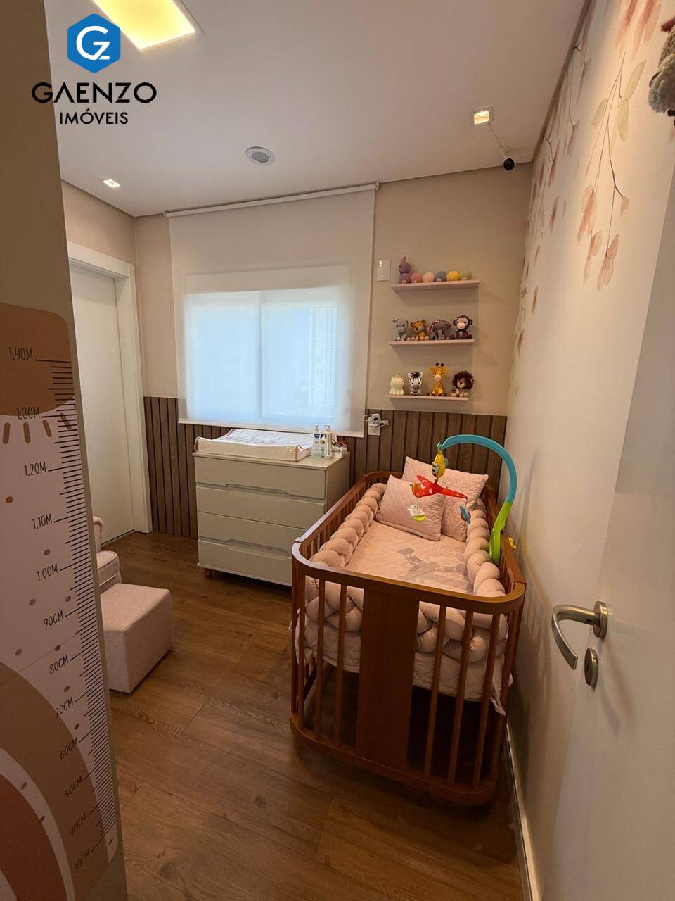 Apartamento à venda com 3 quartos, 109m² - Foto 2