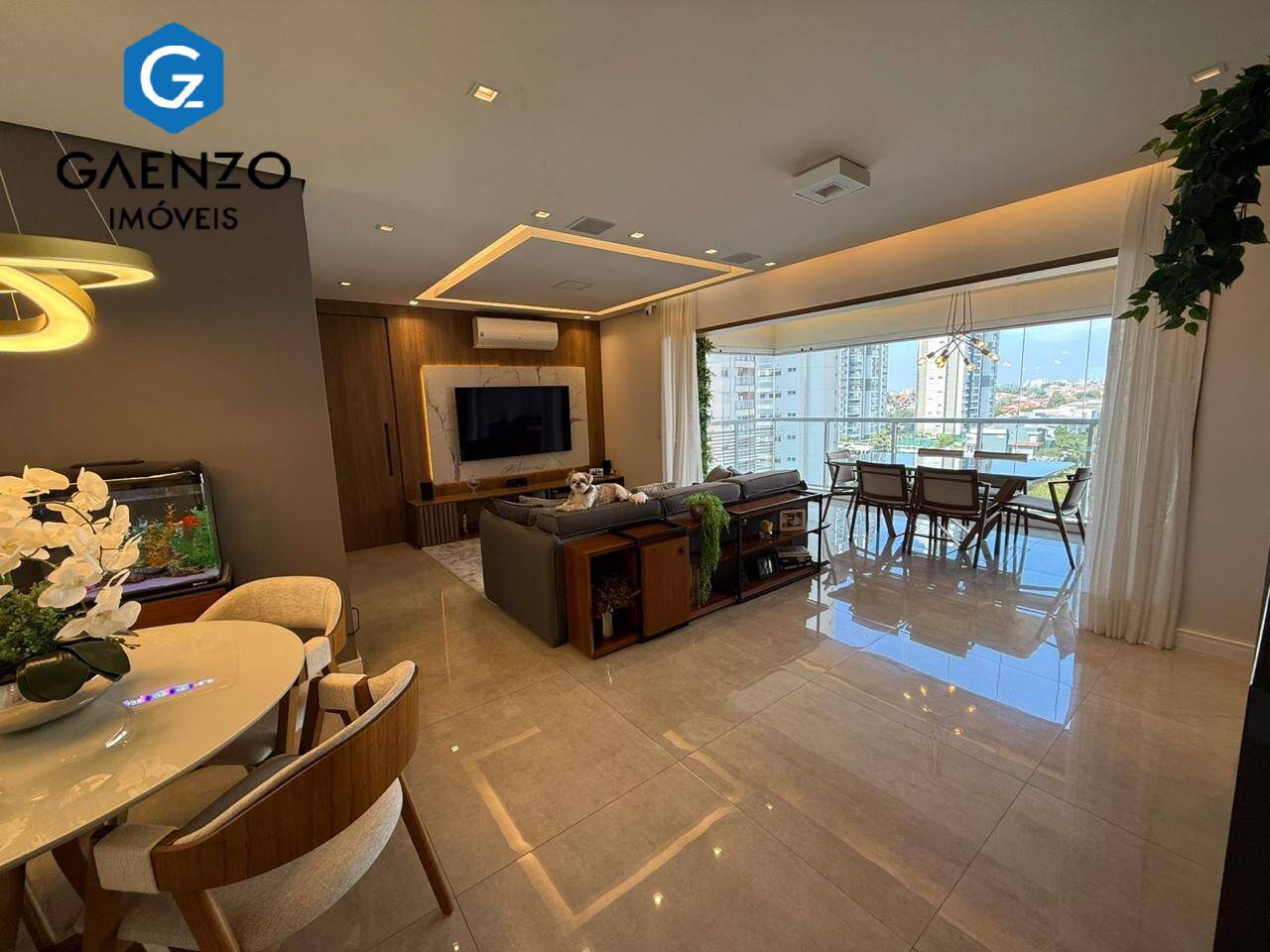 Apartamento à venda com 3 quartos, 109m² - Foto 1
