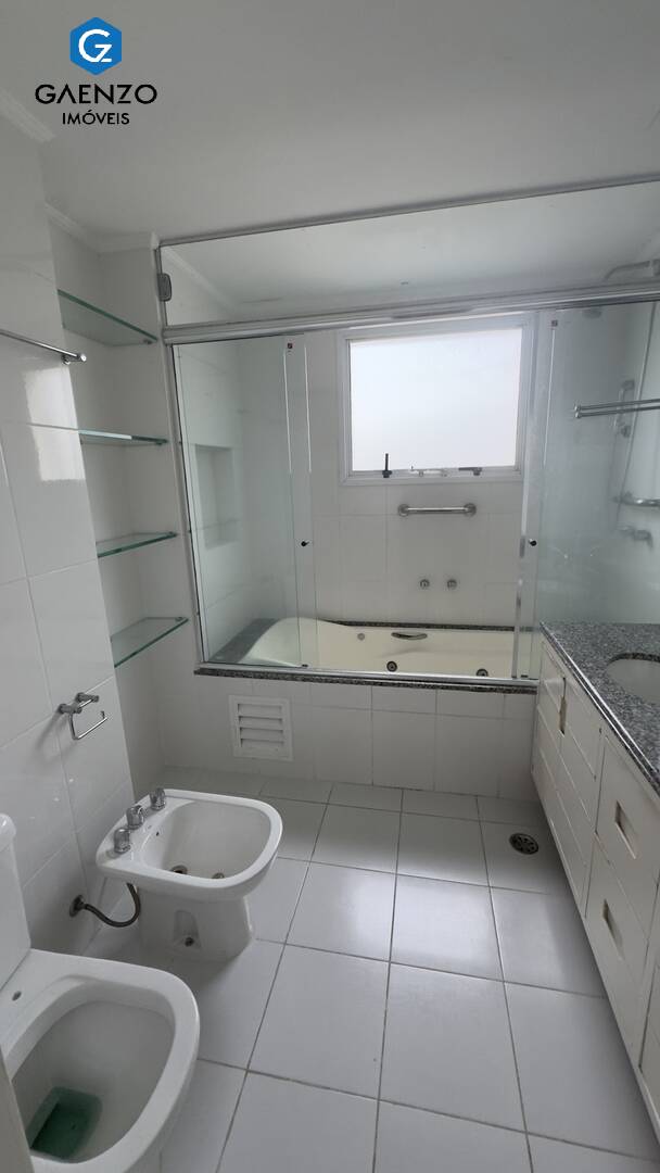 Apartamento, 3 quartos, 186 m² - Foto 8